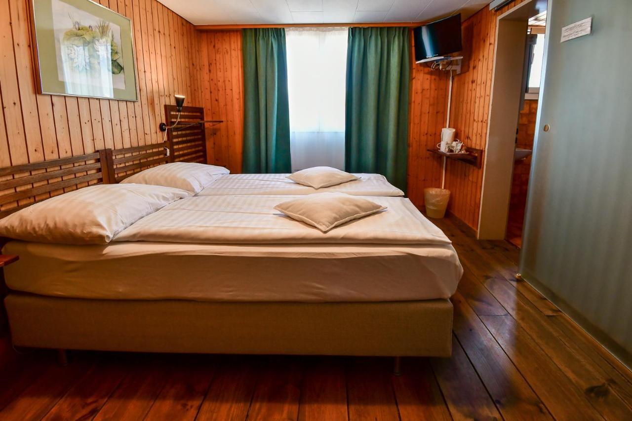 Hotel Tell And Apartments Unterseen Extérieur photo