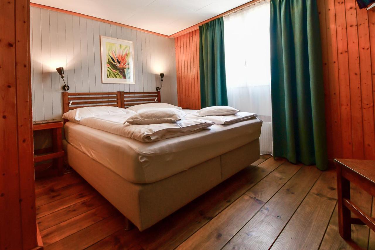 Hotel Tell And Apartments Unterseen Extérieur photo