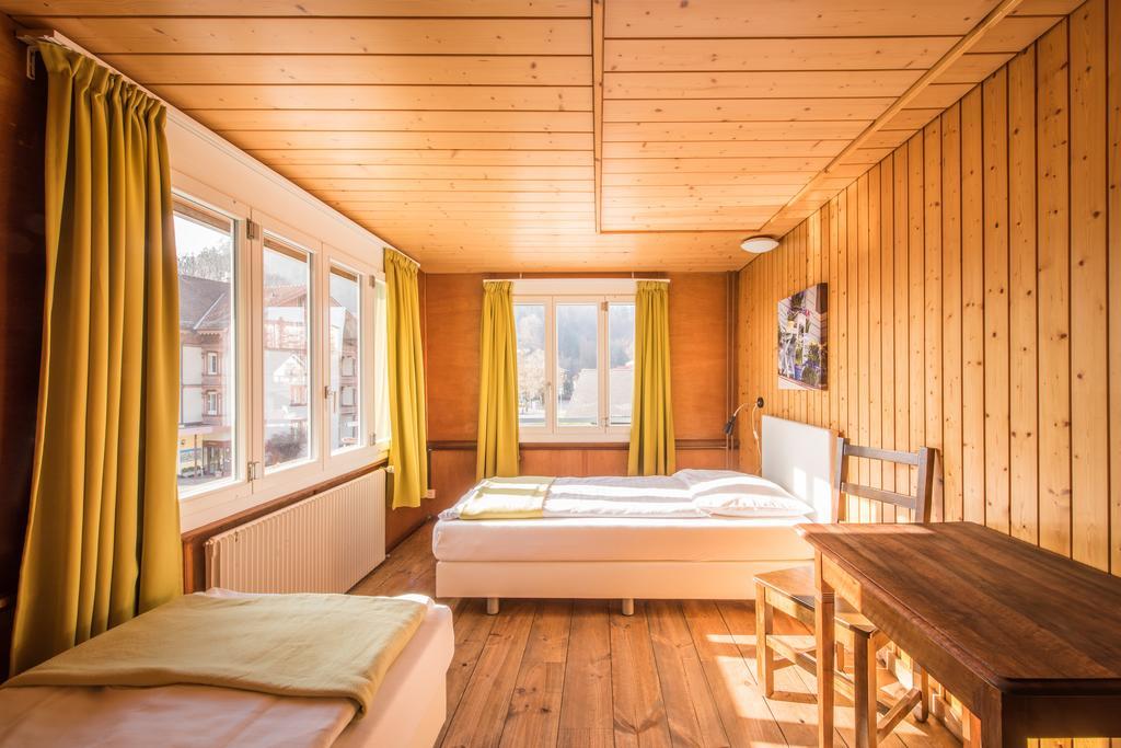 Hotel Tell And Apartments Unterseen Extérieur photo