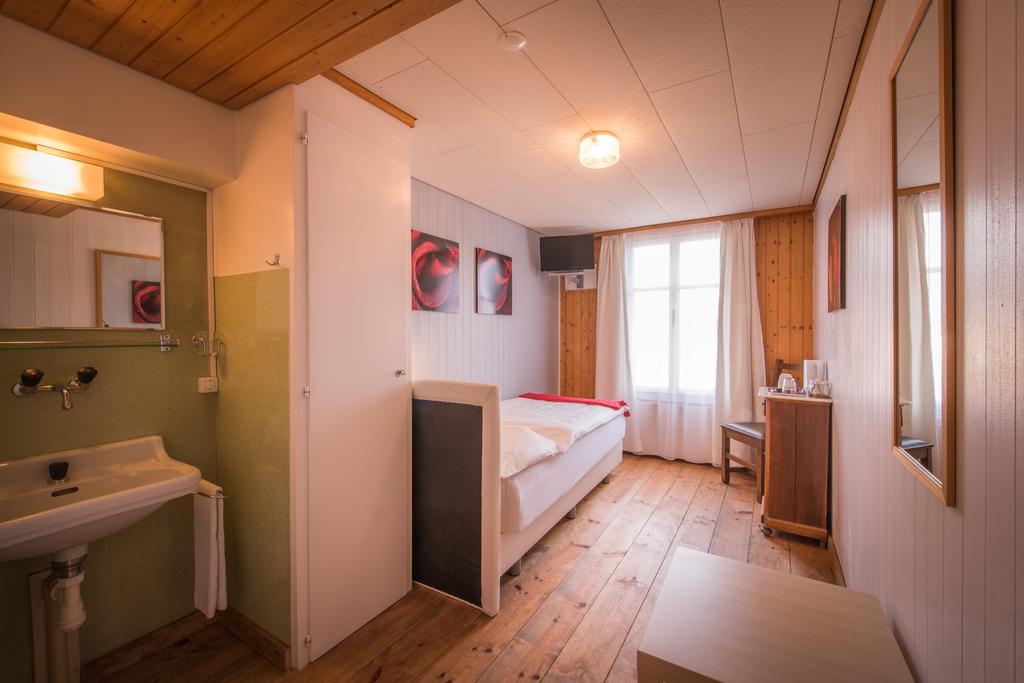 Hotel Tell And Apartments Unterseen Extérieur photo