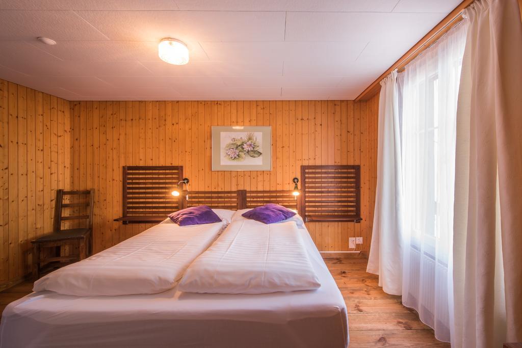 Hotel Tell And Apartments Unterseen Extérieur photo
