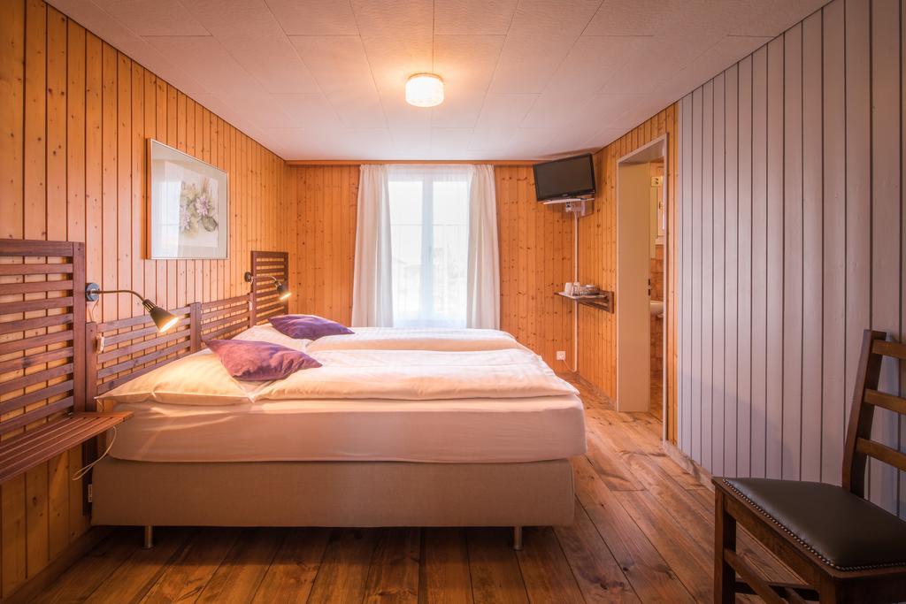 Hotel Tell And Apartments Unterseen Extérieur photo