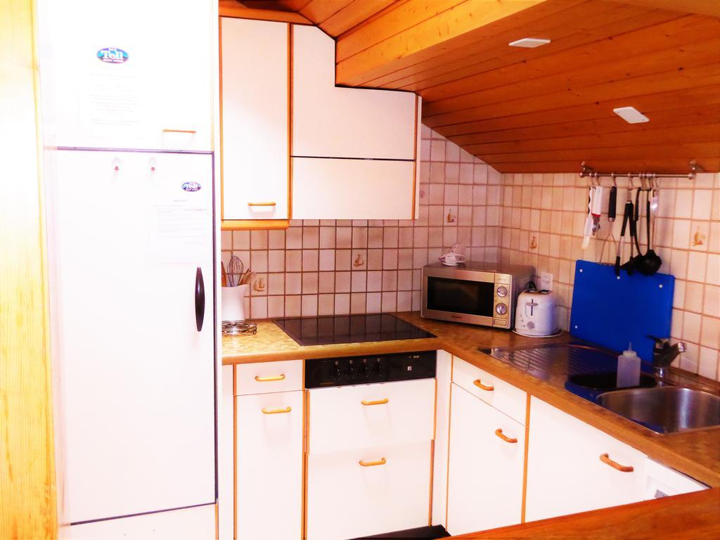 Hotel Tell And Apartments Unterseen Extérieur photo